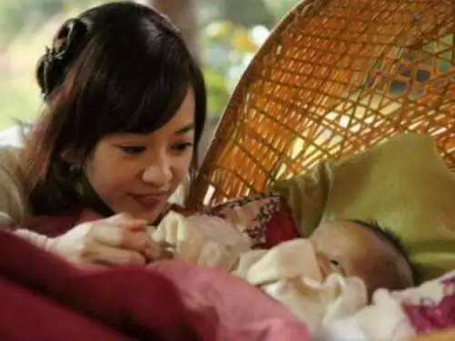奶妈是什么意思啊　奶妈一词的由来-第1张