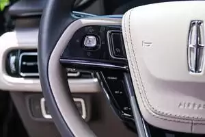 aviator是什么意思　aviator怎么读-第20张