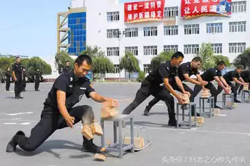 cf板砖什么时候出的　玩cf的都是什么人-第7张