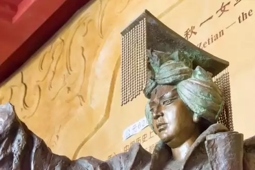 武媚娘传奇　武媚娘传奇胸前的布是后来穿的吗-第3张